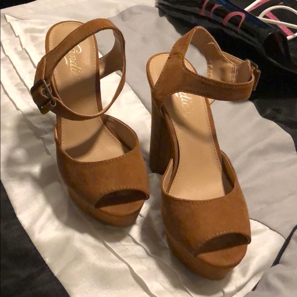 Candie’s platform suede heels